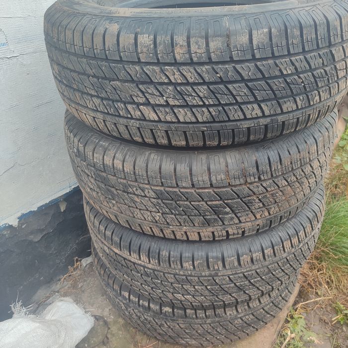 Всесезонні шини Petlas Explero PT411 A/S 265/70 R16