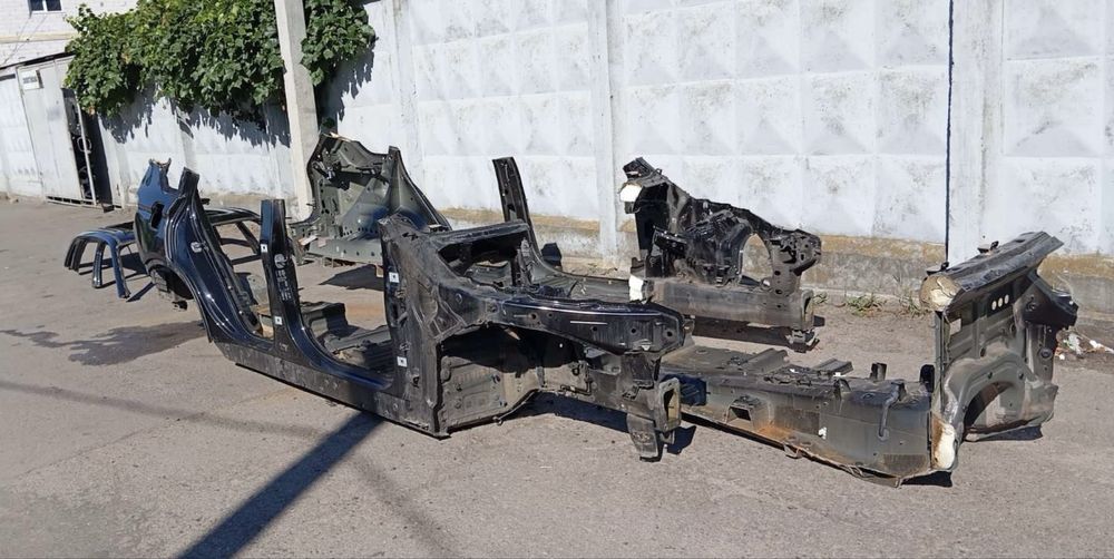 Крыша Четверть Порог Ланжерон bmw x5 f15 Кузов БМВ Х5 ф15 стойка дах