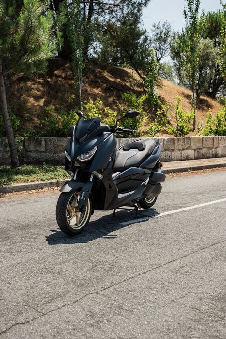 Yamaha X-Max 300