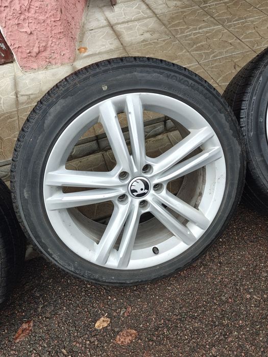 Диски з гумою R18 5х112