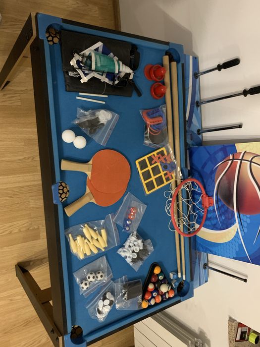 Stół bilardowy pilkarzyki