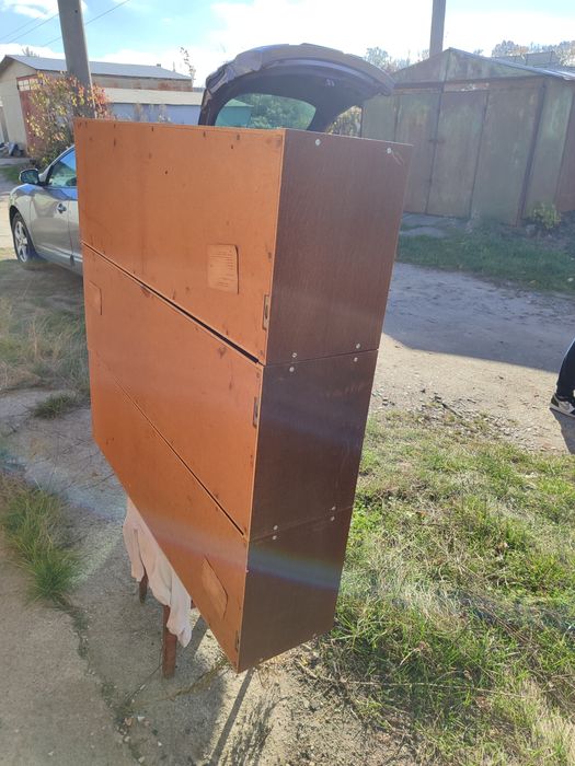 Полиця для книжок