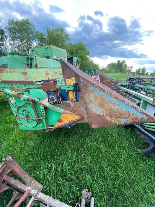 Продається комбайн зернозбиральний ДОН 1500Б 2010 рік + жатки