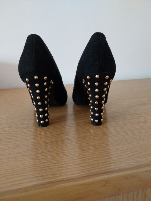 Buty czarne rozmiar 38. T. Taccardi