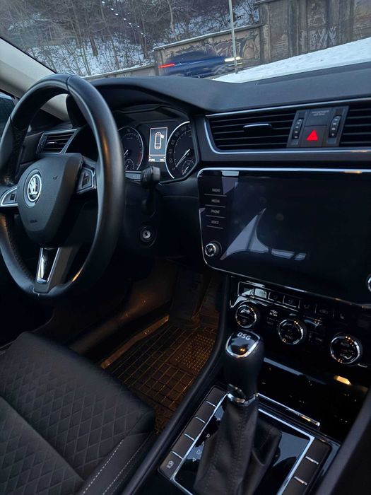 Skoda Superb 2018 2.0 TDI DSG