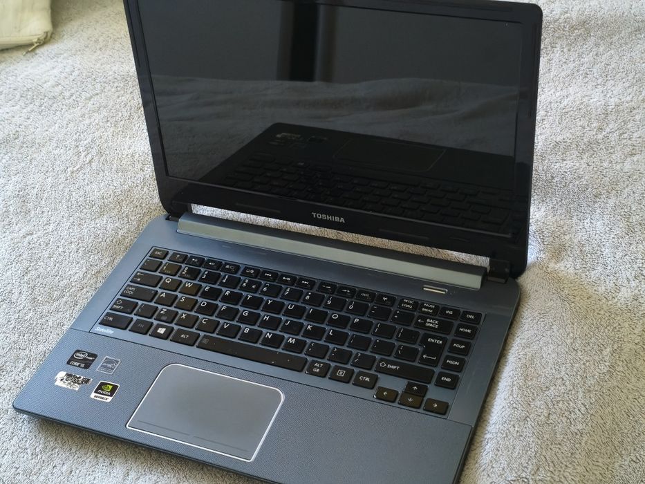 Toshiba Satellite U940-103 i5-3317U 4GB ram