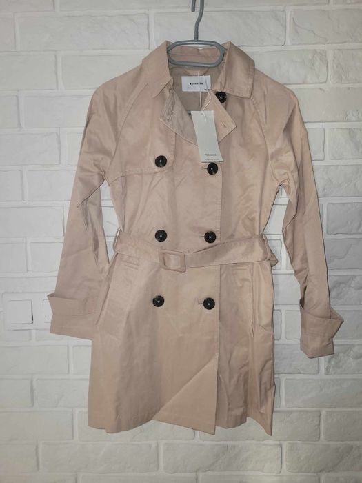 Trencz dziewczęcy Reserved z bawełną r.140