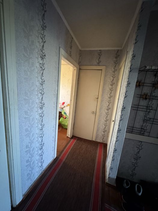 Продам 4-х кімнатну квартиру в Новій Водолазі