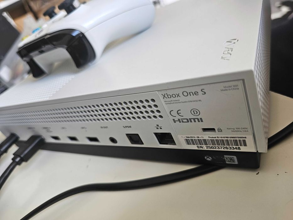 Игровая приставка Xbox One S