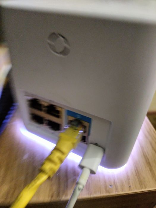 Маршрутизатор Ubiquiti AmpliFi Mesh Router (AFI-R)