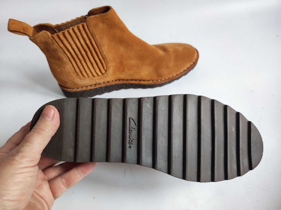 - Clarks Olso Chelsea - Markowe botki, sztyblety r. 39,5