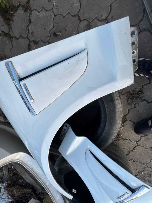 Передні Крила до Jaguar XF X250 2008-2015 (ціна за шт.)