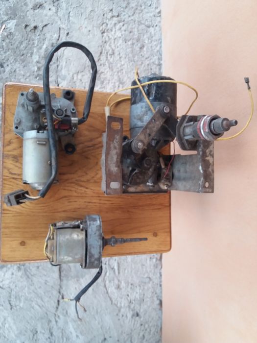 Моторедуктор склоочисника автобуса ЛАЗ і не тільки.