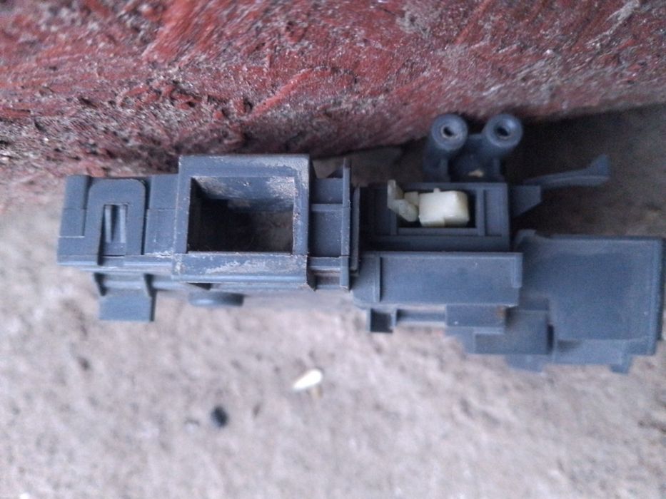 Продам запчастини до пральної машинки whirlpool