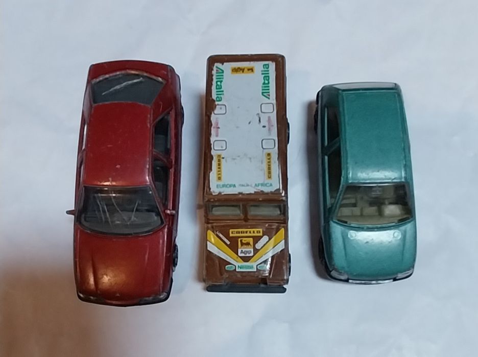 Lote de 3 miniaturas em escala 1/43
