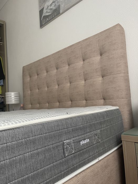 Cama alta qualidade 1,40x1,90 Mega Maison (sem colchao)