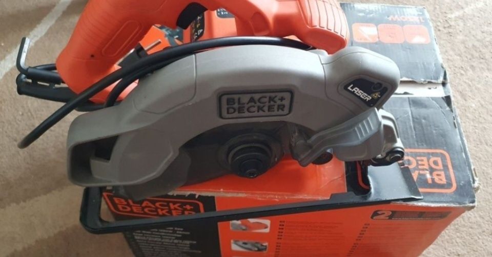 Pilarka Black&Decker CS1250L