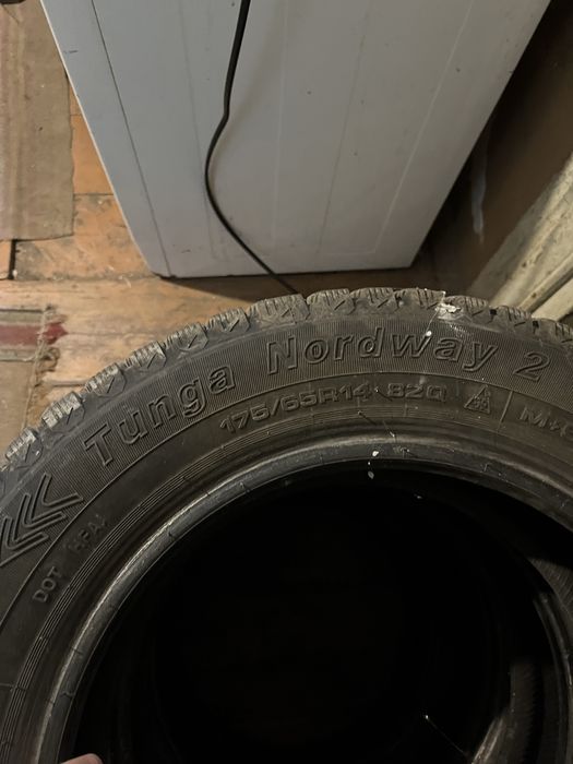 Резина зимняя 175/65 R14