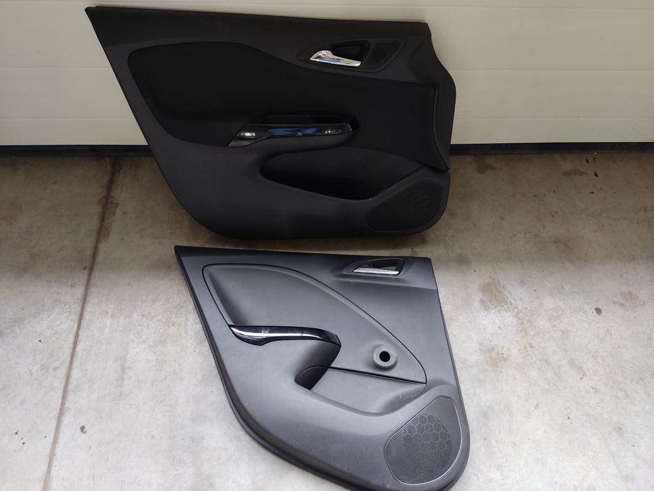 Opel Corsa E Tapicerka Boczek drzwi przedni tylny
