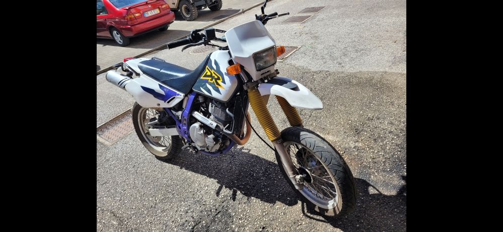 Suzuki DR 650 SE
