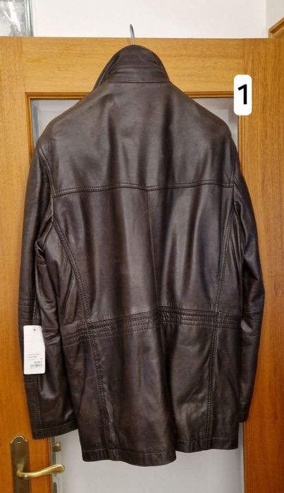 Vendo  Blusões/Casacos/Parkas em COURO