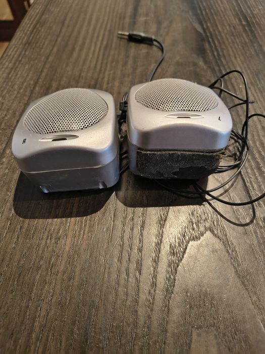 Mini głośniki 2 sztuki
