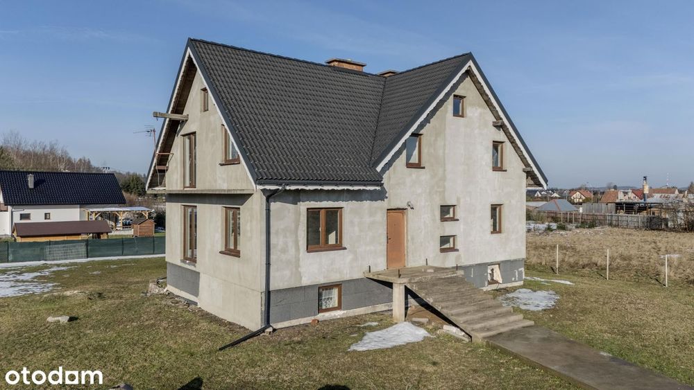 Przestronny dom do wykończenia w Korpelach