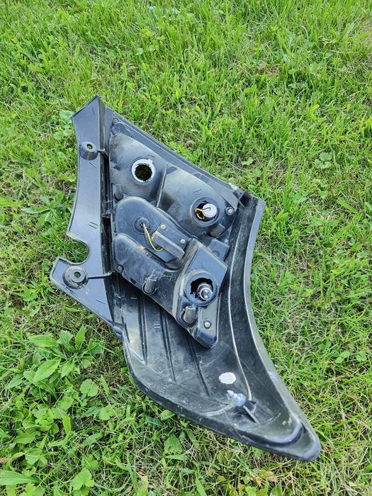 Lampa tył dymiona Suzuki Swift V 2011