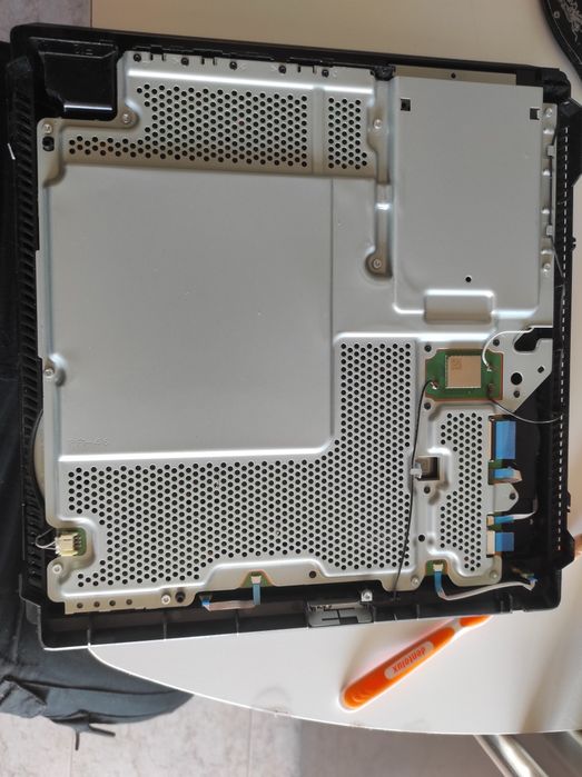 Pintura de casa e manutenção, faço manutenção a PS4 PS5 e mudo a pasta térmica.