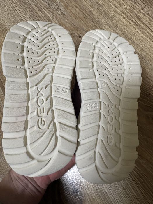 Кросівки 25 розмір оригінал