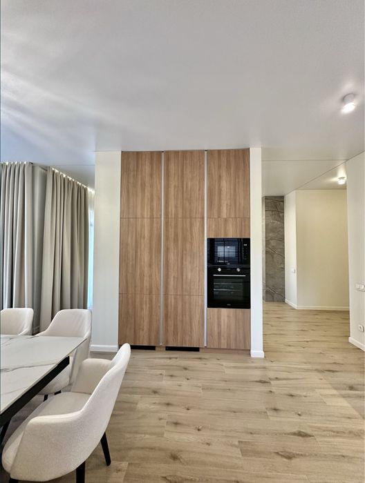 Одноповерховий будинок, новий дизайнерський ремонтом, закрите містечко