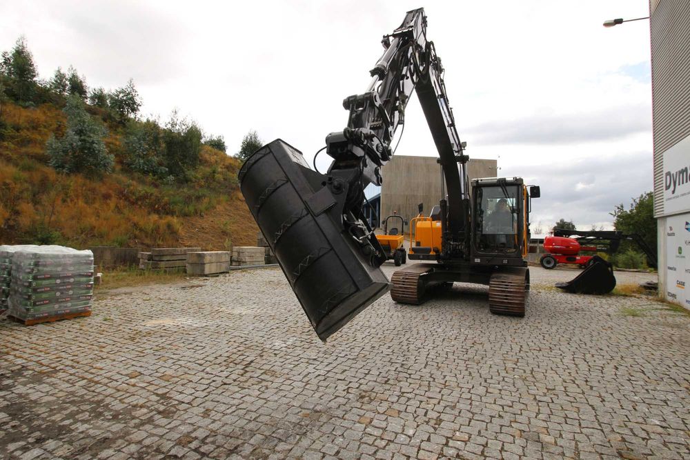 Escavadora Giratória de Rastos  VOLVO EC140EL – TOTALMENTE RECONDICIONADA – GARANTIA 12 MESES / 1.000 HORAS