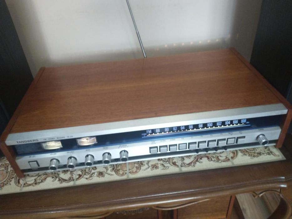 Amplituner Tandberg TR 220