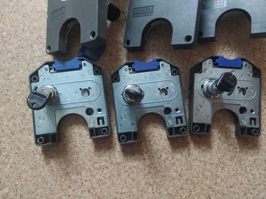 Zamek depozytowy prawy na 2zł - klucz wężowy 16 sztuk