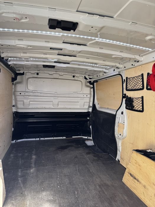 Cesja leasingu renault trafic
