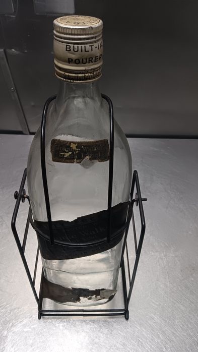 Garrafa johnnie walker 3 litro com suporte