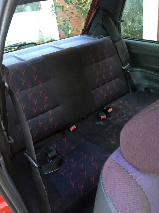 Peugeot 106 XR 1.0 venda completa apenas, para circular ou pecas.