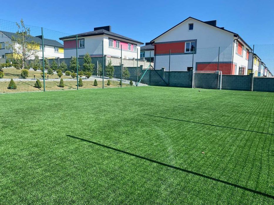 Котедж в районі  Ювілейний з міськими комунікаціями