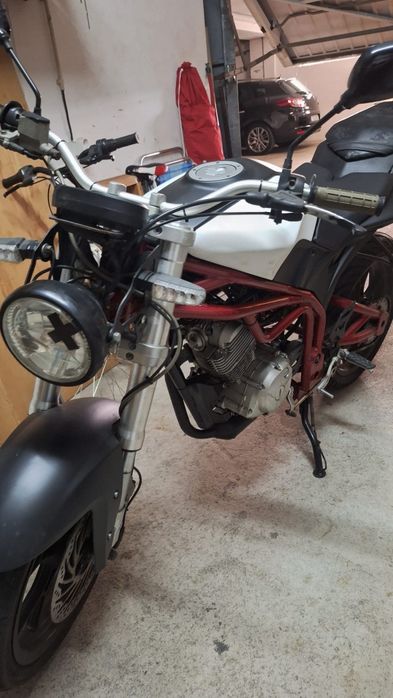 Moto 125 MH naked ac