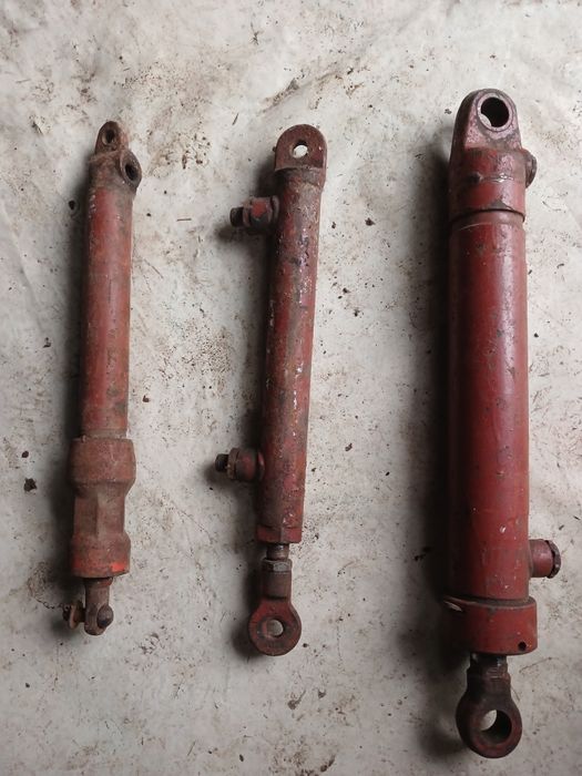 Гідравлічні ціліндри