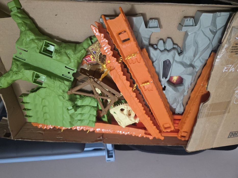 Трек Hot Wheels"Вулкан"