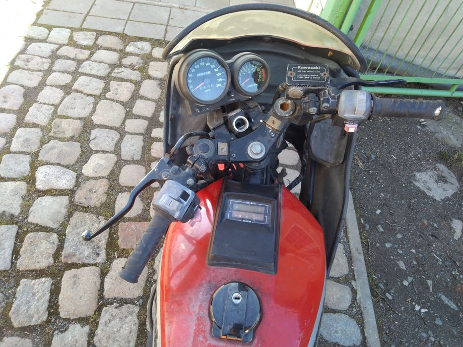 Kawasaki gpz 550 części ltd kz 400