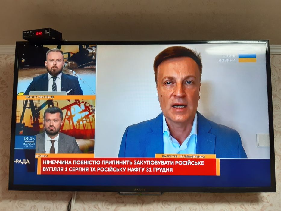 Телевизор Sony bravia 40r553c