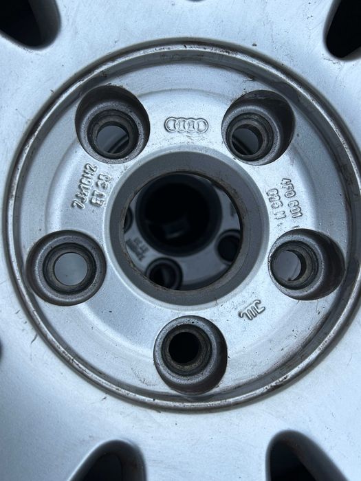 Felgi z oponami zimowymi 16 '' audi a4 b6 b7 a6 c6