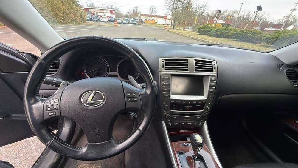 Lexus IS 250      2015