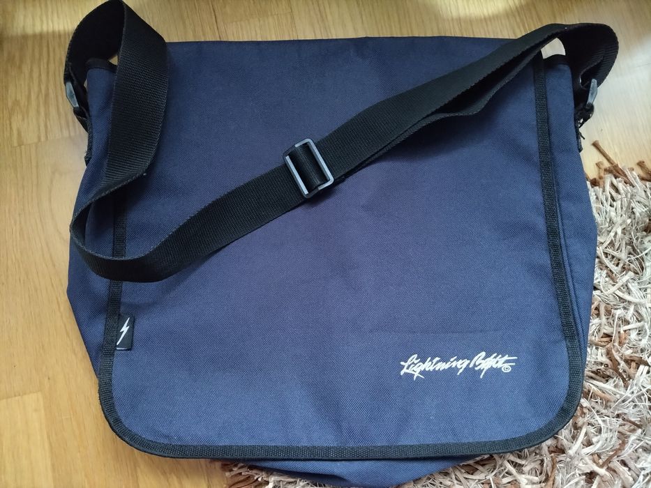 Mala azul tiracolo da Ligthning Bolt