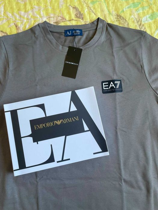 T-Shirt Armani + Caixa