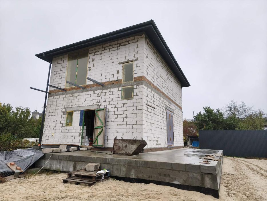 Продаж будинку в Крюкові біля мосту []