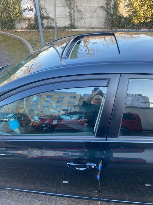 Auris hybryda 2012  PRESTIGE