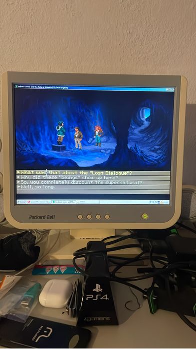 02 Retro Computers64729966798337121